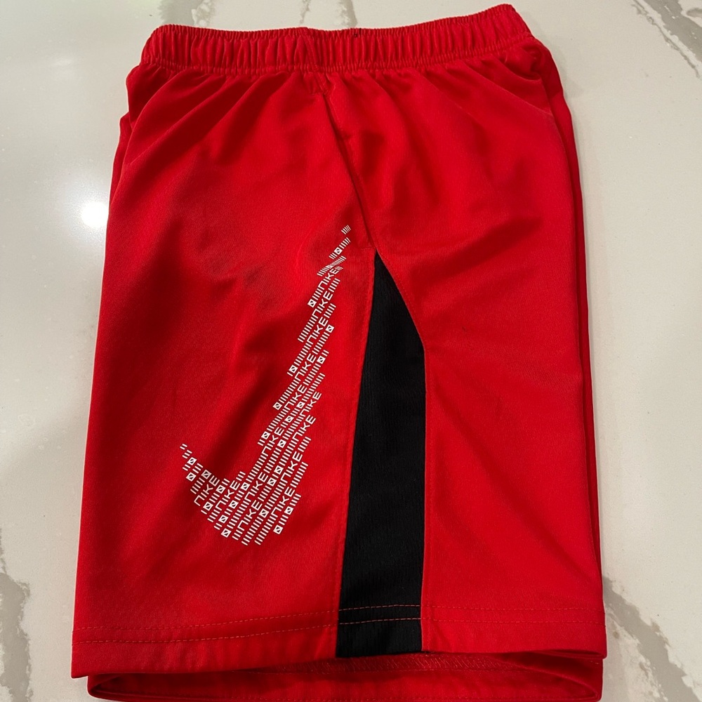Nike Shorts Boys M Red Basketball Dri Fit Drawstring Athletic Youth Logo Short